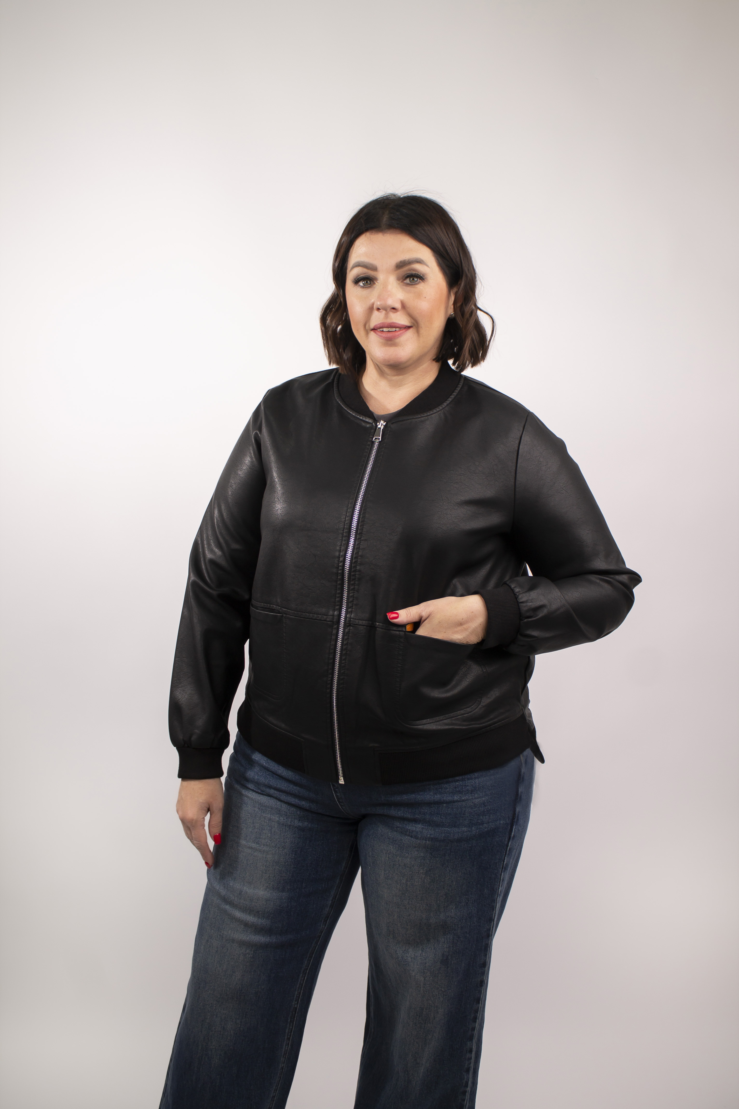 Куртка 18253 черн.