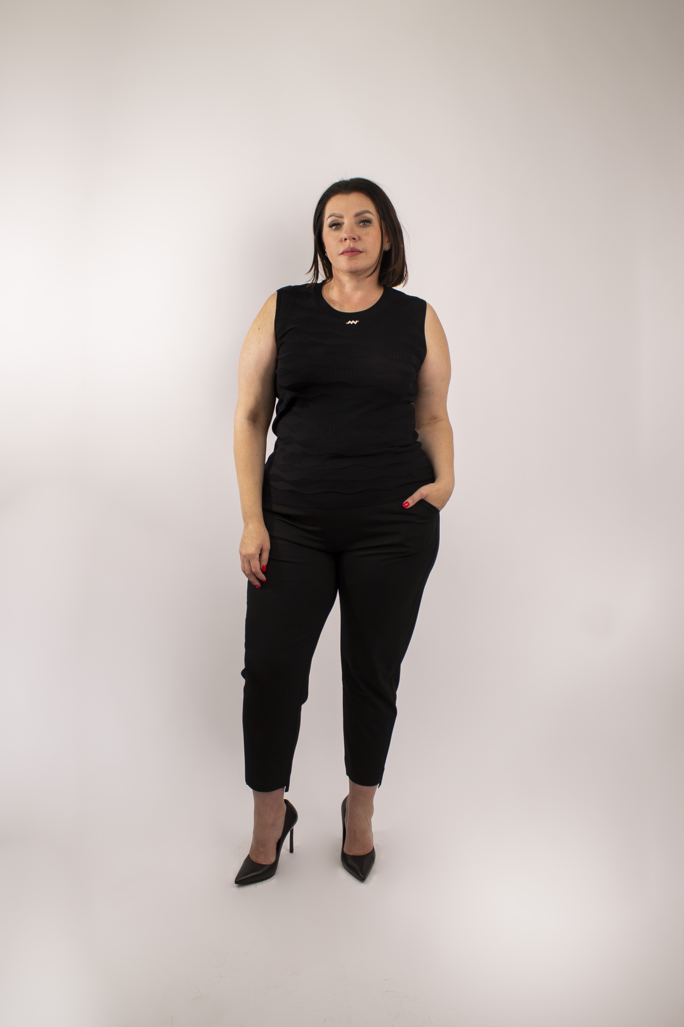 Топ 2572 черн.